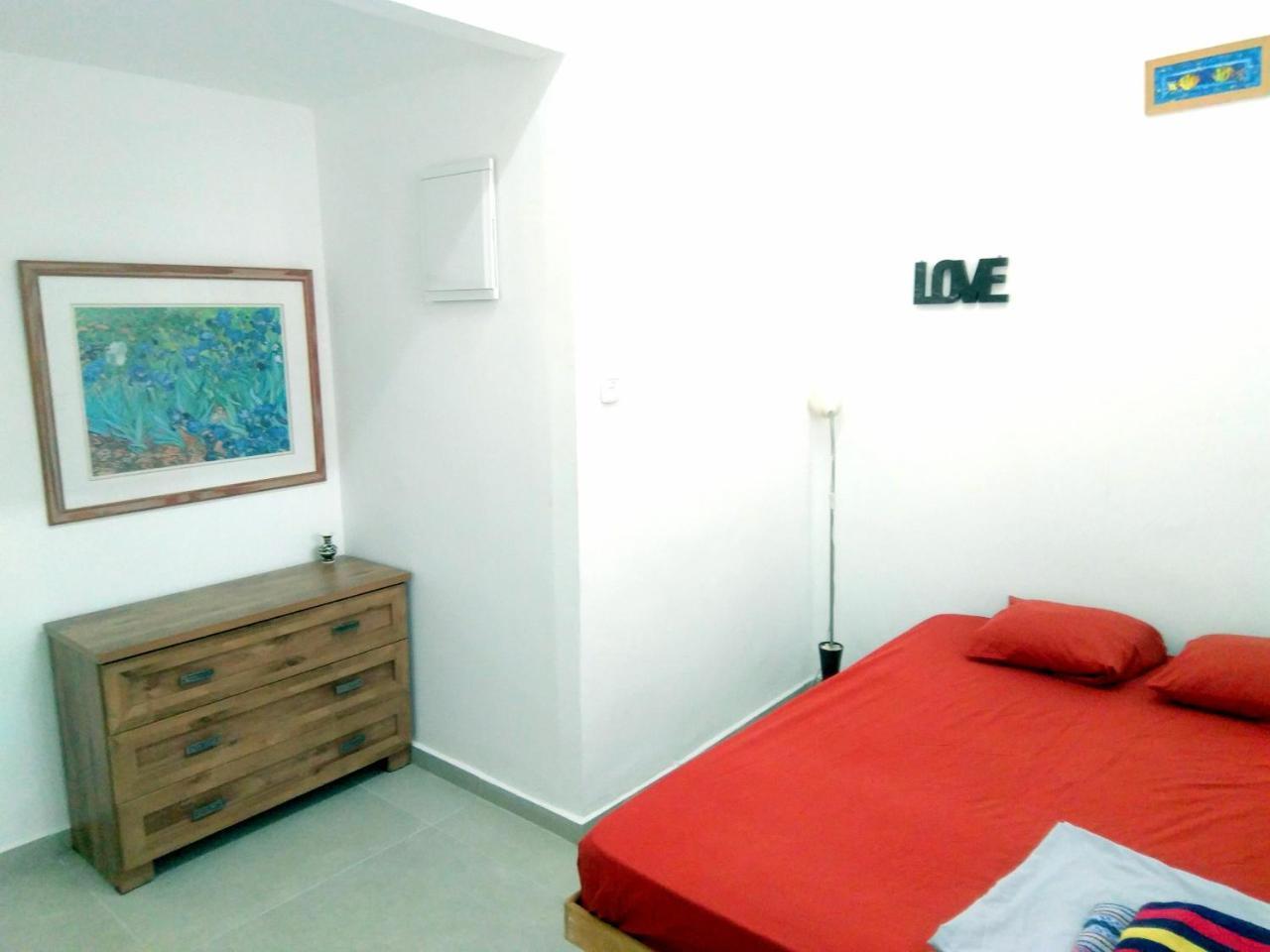 Space Place 海法 外观 照片